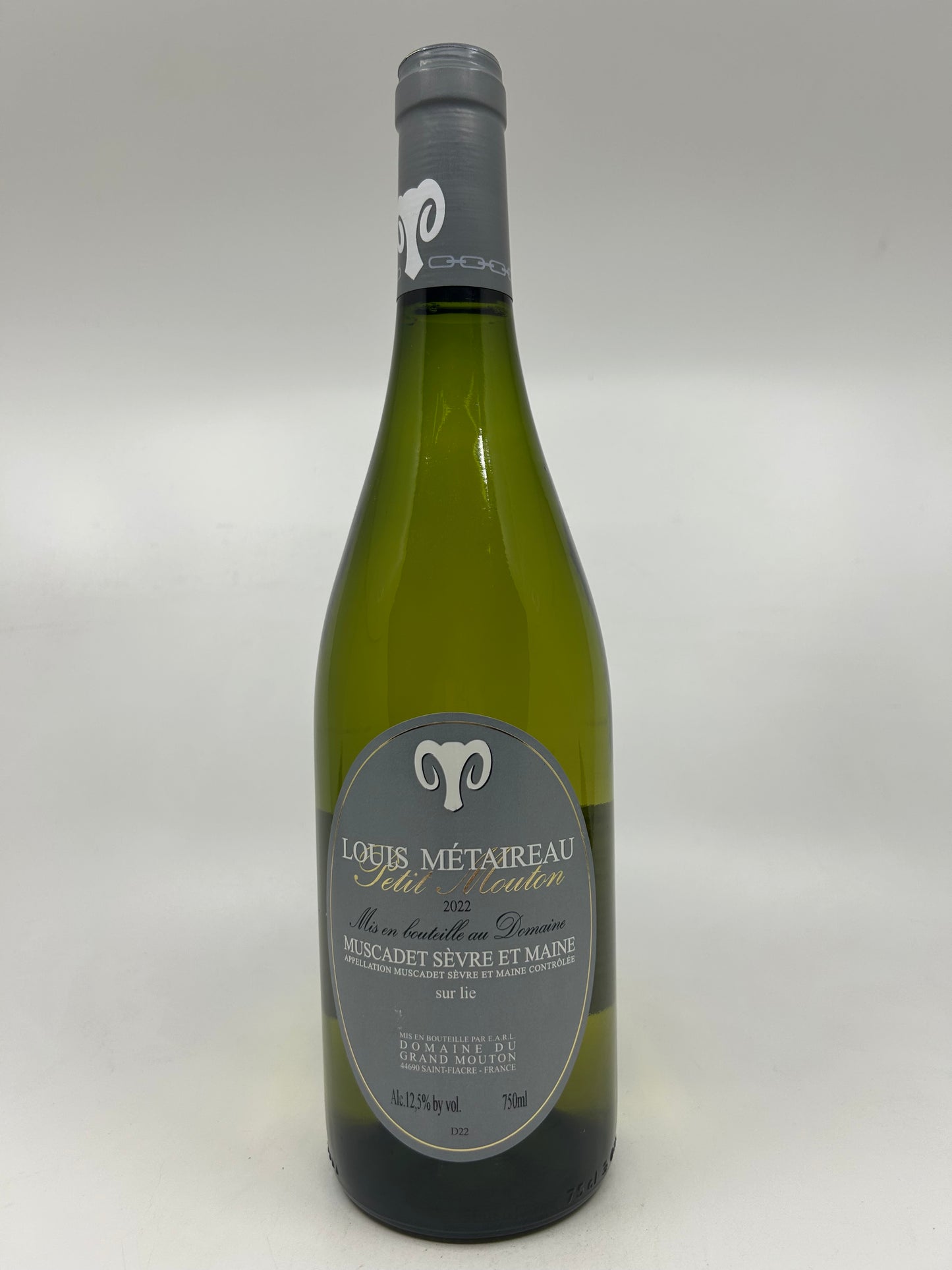 LOUIS MÉTAIREAU PETIT MOUTON MUSCADET SÈVRE-ET-MAINE 2022 750ml